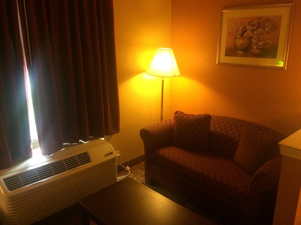 Luxury Suites Ferry Pass Pokoj fotografie
